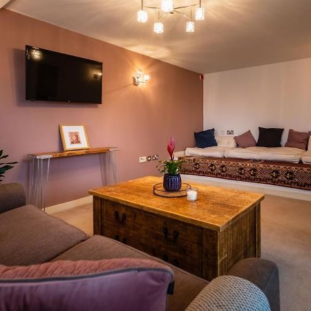 Lux Duplex Apartment 19Th Century Chapel Wakefield Centre Esterno foto