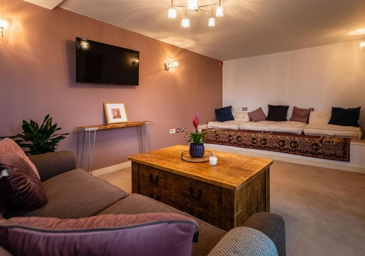 Lux Duplex Apartment 19Th Century Chapel Wakefield Centre Esterno foto