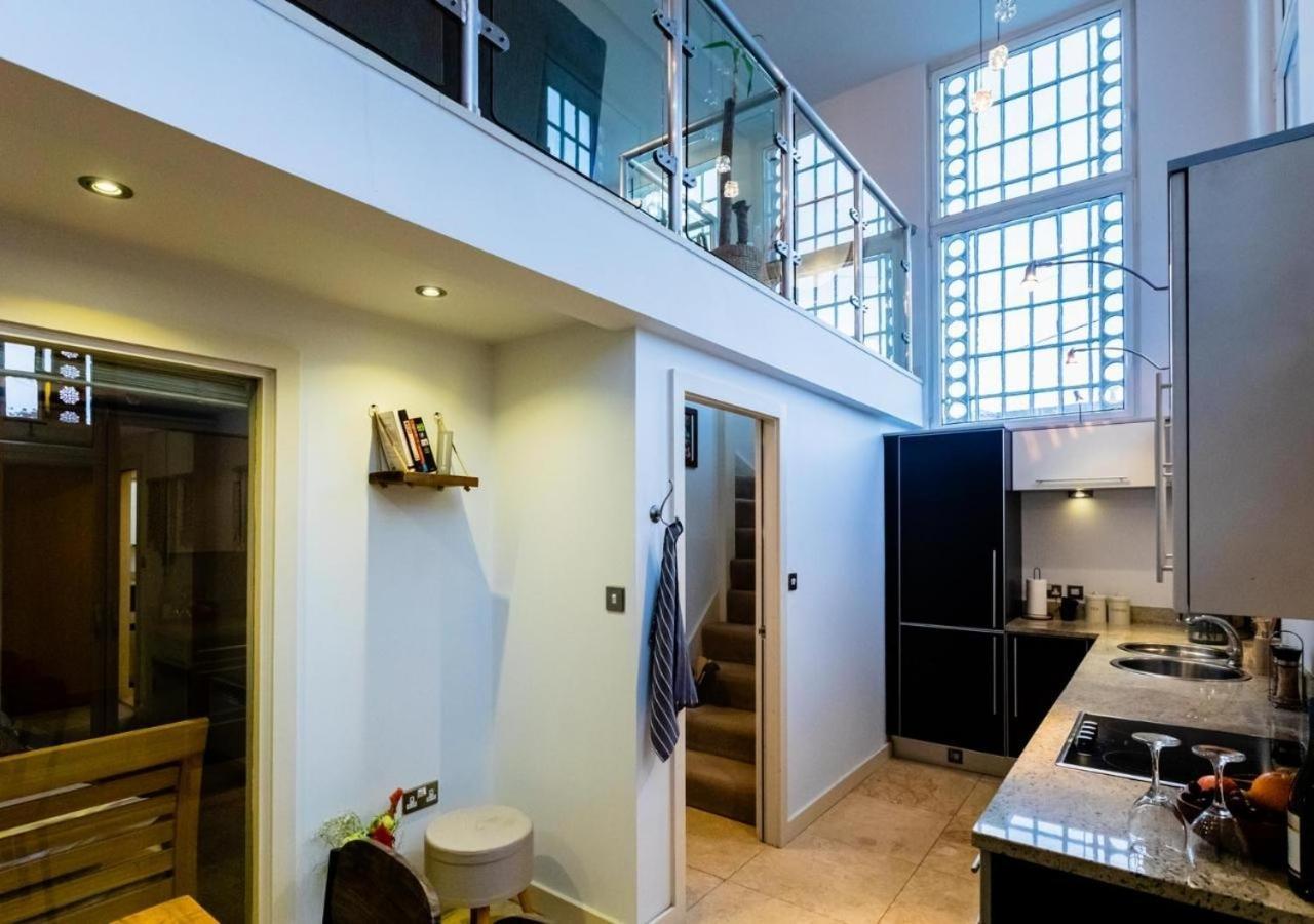 Lux Duplex Apartment 19Th Century Chapel Wakefield Centre Esterno foto