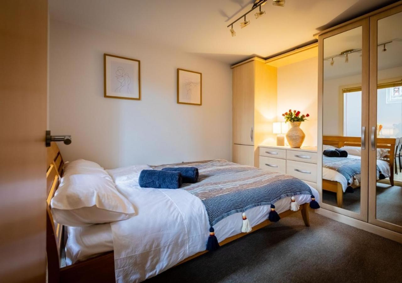 Lux Duplex Apartment 19Th Century Chapel Wakefield Centre Esterno foto